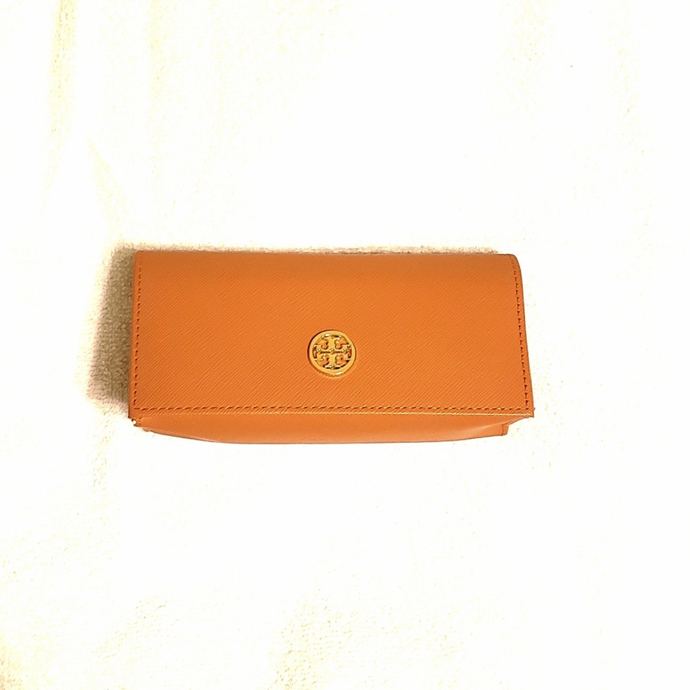 Tory Burch glasses case